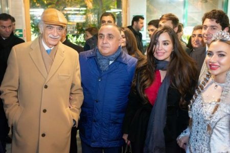 Leyla Əliyeva Moskvada İmaməddin Nəsiminin abidəsinin açılışında - FOTO