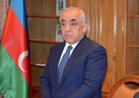Əli Əsədov Novruz Məmmədovun qərarını dəyişdirdi
