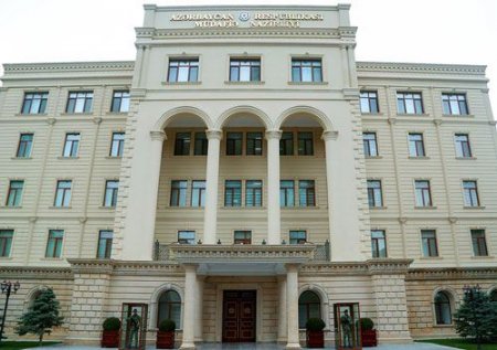 Müdafiə Nazirliyi bu gecə cəbhədə baş verənlərlə bağlı MƏLUMAT YAYDI