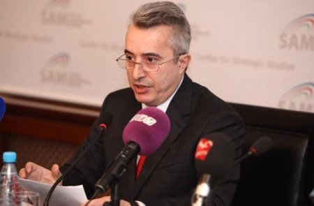 Nazirlər Kabinetində yüksək vəzifəyə təyin olunan İbrahim Məmmədovun TƏRCÜMEYİ-HALI
