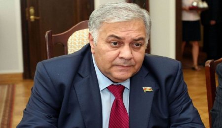 Milli Məclis Oqtay Əsədovla bağlı yayılan məlumatlara dair açıqlama yayıb