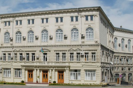 Azərbaycanda Konstitusiya Məhkəməsindən bankların xeyrinə misilsiz biabırçılıq