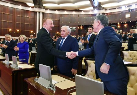 Prezident Oktay Əsədovla belə sağollaşdı - FOTOLAR