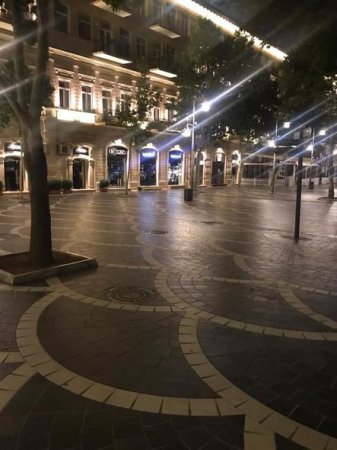 Küçəyə çıxmaq qadağası tətbiq edilən paytaxtın yeni görüntüləri - FOTO