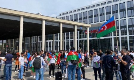 Xaricdə yaşayan azərbaycanlılardan ordumuza DƏSTƏK