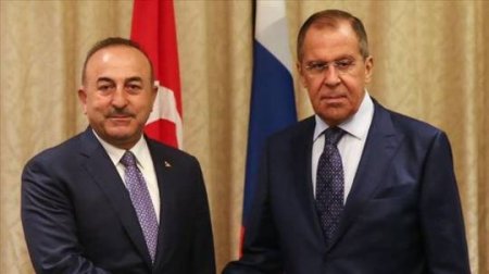 Baş nazirin ofisi qarşısında Gəncə terroruna etiraz - Böyük Britaniya