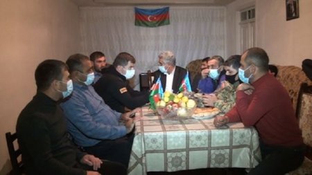 Şamaxılı qazi iştirak etdiyi çətin döyüşlərdən danışır (VİDEO)