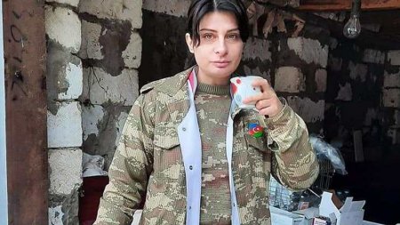 Cəbhədən qayıdan həkim: “Həyat yoldaşım mənimlə fəxr edir” (FOTO)