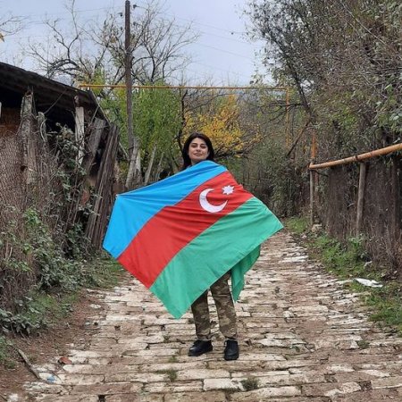 Cəbhədən qayıdan həkim: “Həyat yoldaşım mənimlə fəxr edir” (FOTO)