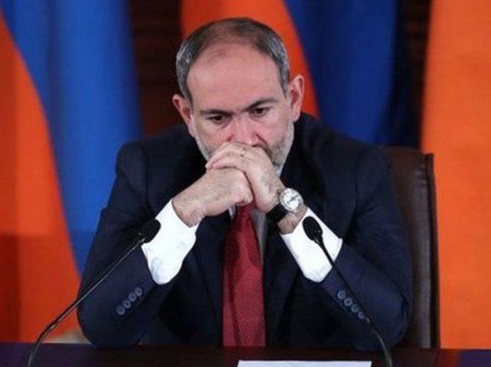 Paşinyan 1 saatda 2 dəfə Putinə zəng edib