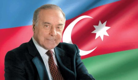 Əbədiyyətə qovuşan zamanın 2023-cü - Heydər Əliyev İli